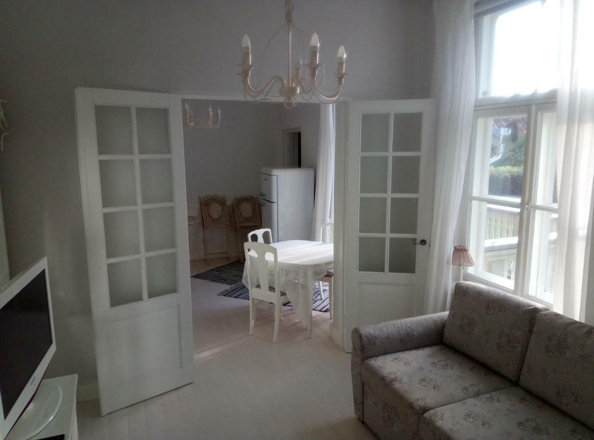Linda Kuelaliskorter Apartment *